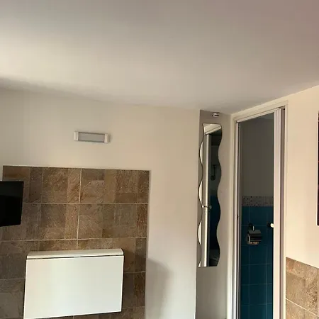 Monolocale Trastevere Locato Per Finalita Turistiche Apartment