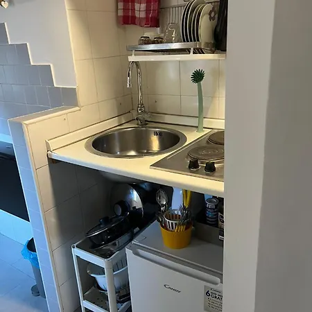 Monolocale Trastevere Locato Per Finalità Turistiche