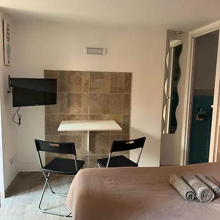 Monolocale Trastevere Locato Per Finalità Turistiche Apartamento Roma