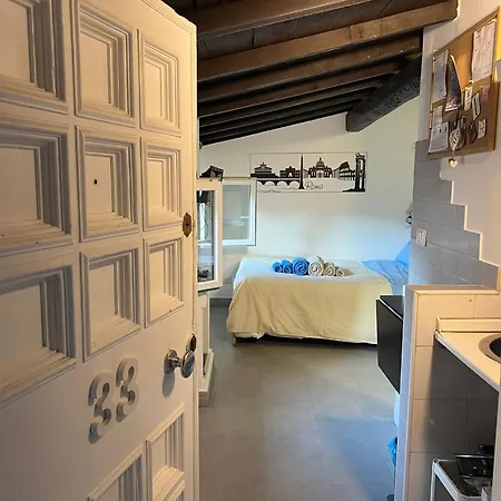 Monolocale Trastevere Locato Per Finalità Turistiche