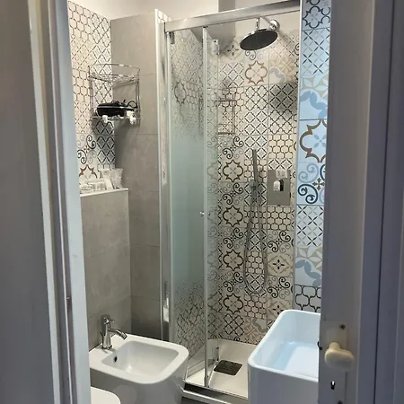 Monolocale Trastevere Locato Per Finalità Turistiche * Roma