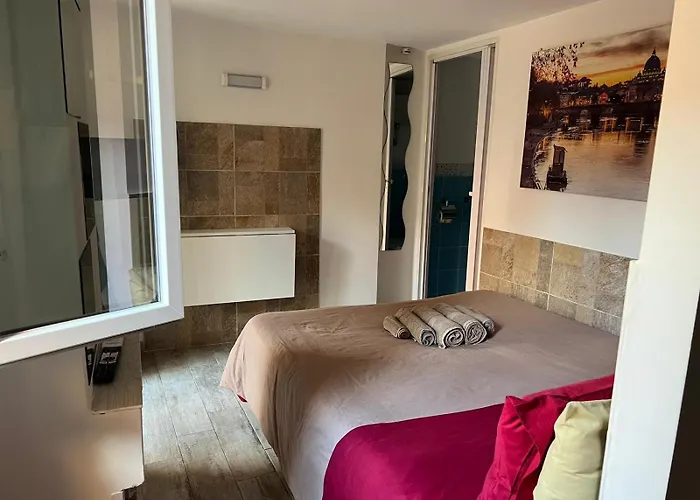 Апартаменты Monolocale Trastevere Locato Per Finalita Turistiche Рим