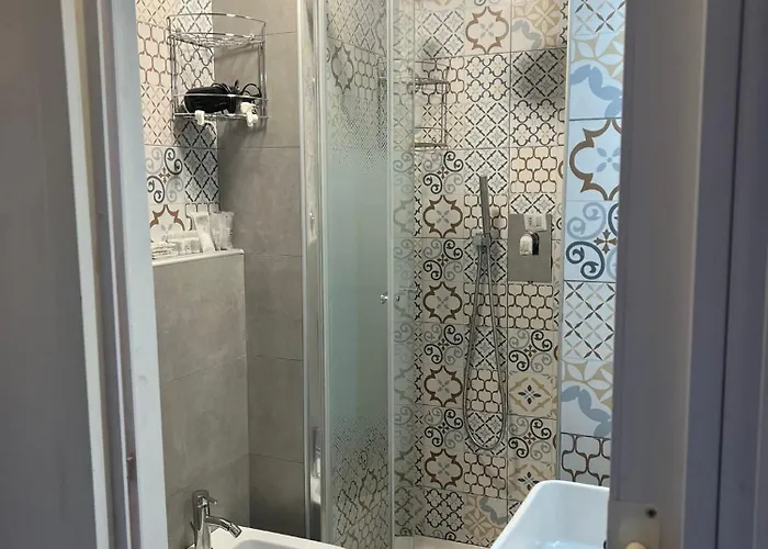 Monolocale Trastevere Locato Per Finalita Turistiche * Рим