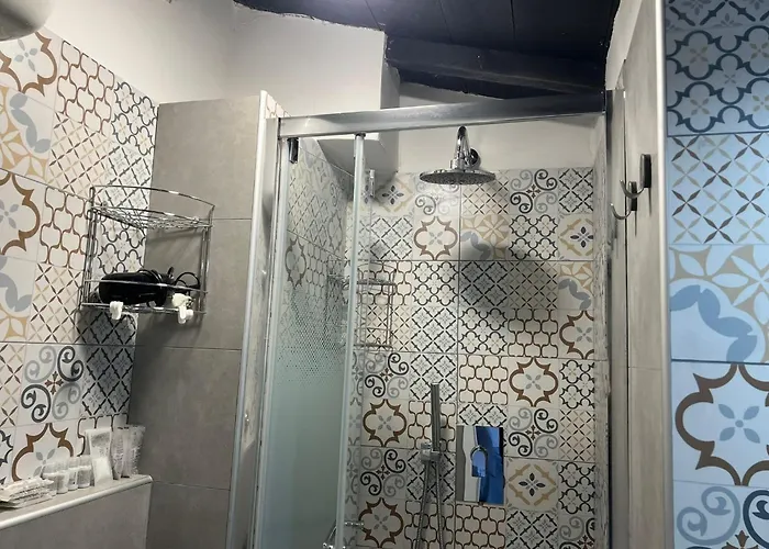 Monolocale Trastevere Locato Per Finalita Turistiche Рим