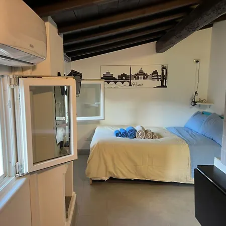 Monolocale Trastevere Locato Per Finalita Turistiche Apartmán Řím